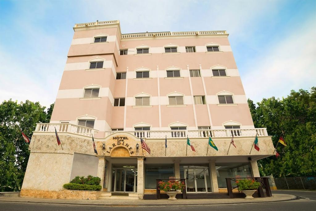 Hotel Los Jardines Santiago De Los Caballeros Exterior photo